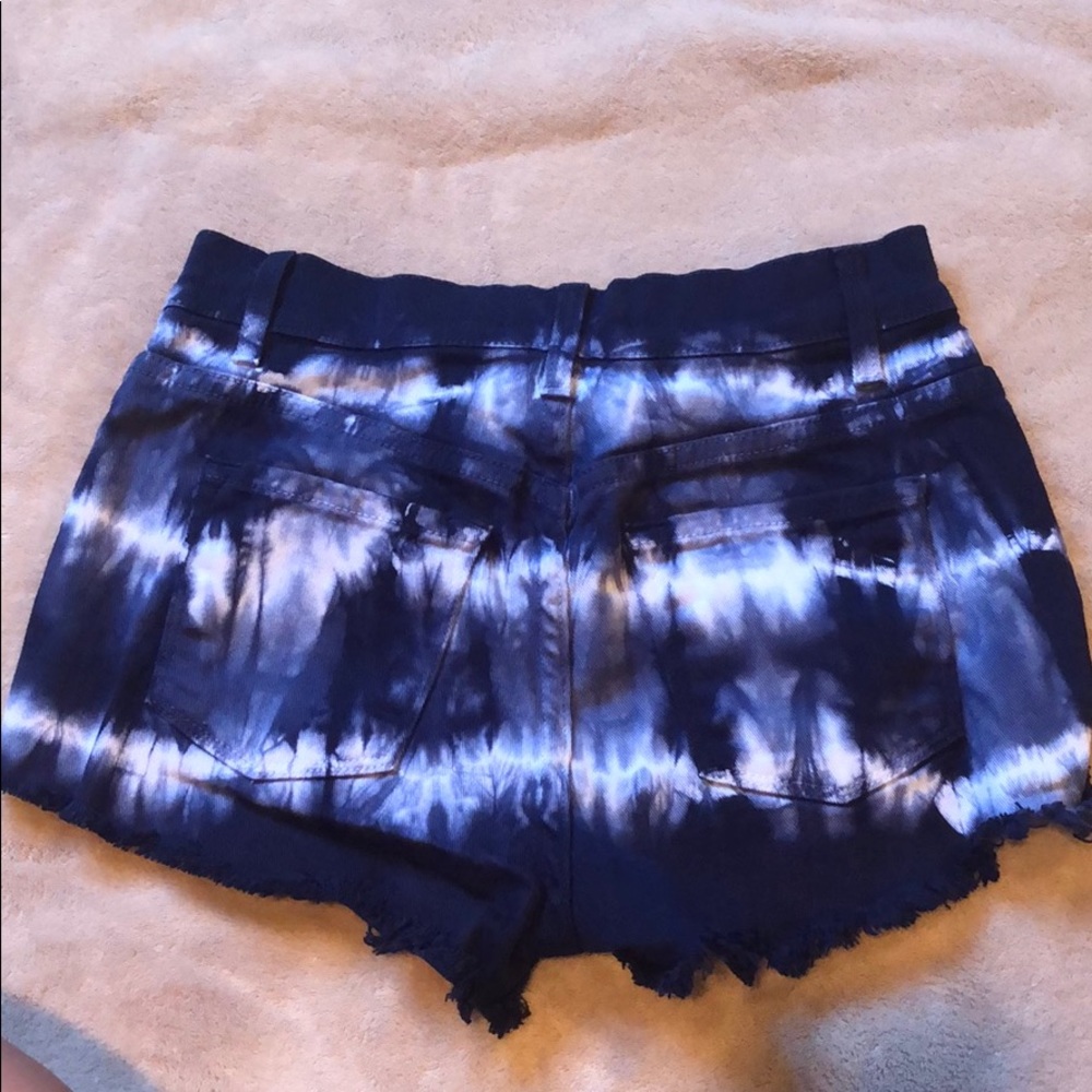 O2 Denim Shorts - Picture 2 of 4
